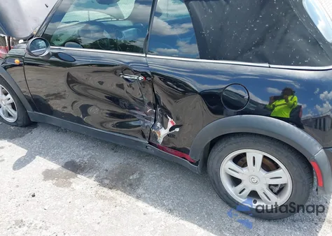 2006 Mini Cooper из США, поврежденный, VIN WMWRF33566TG15464